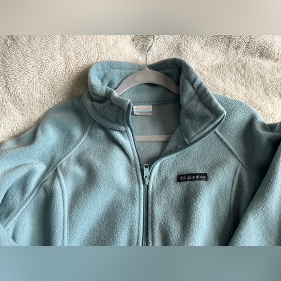Columbia - Full Zip Fleece - Picture 2 of 3